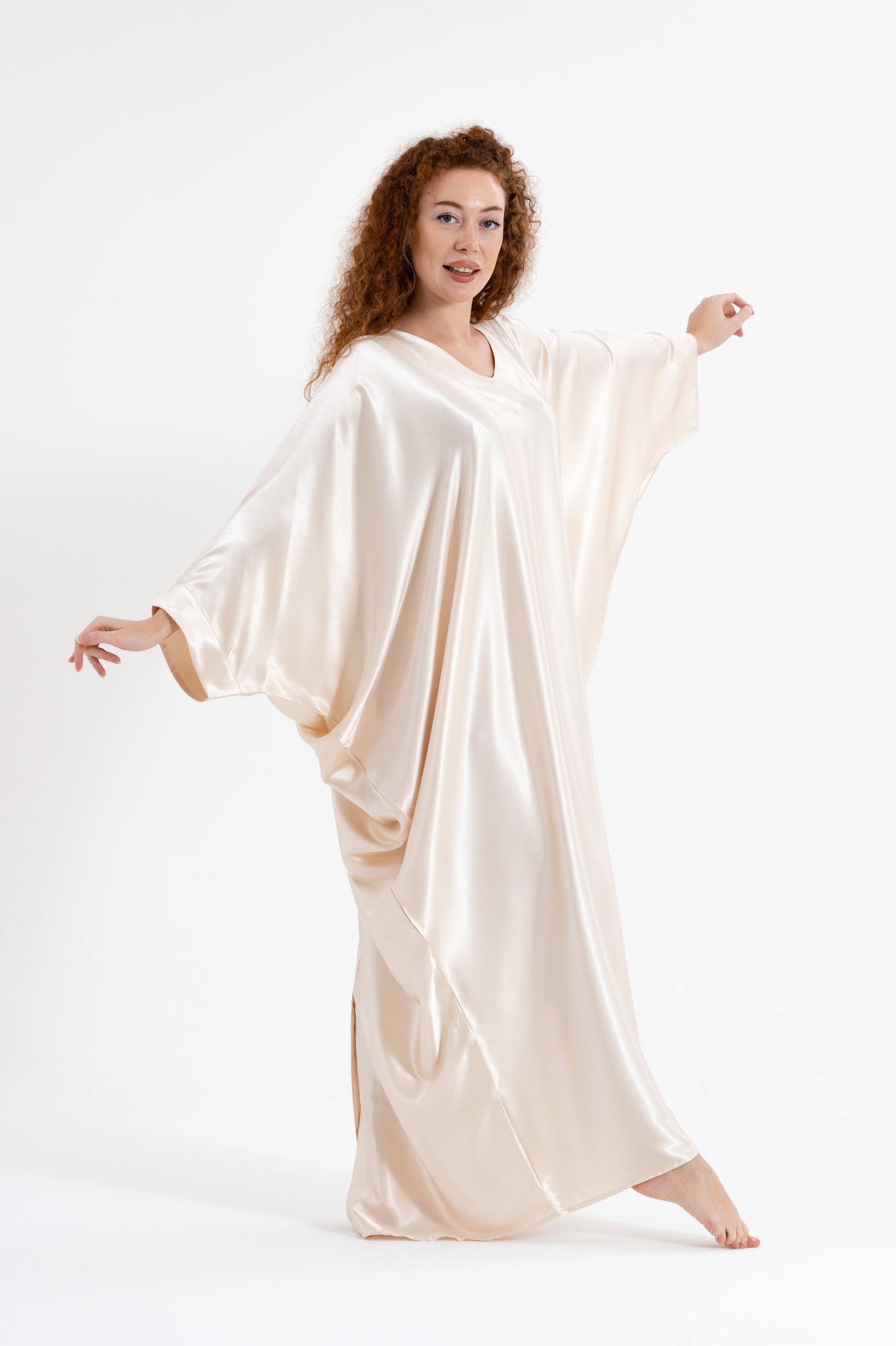 Shades of White Modest Kaftan