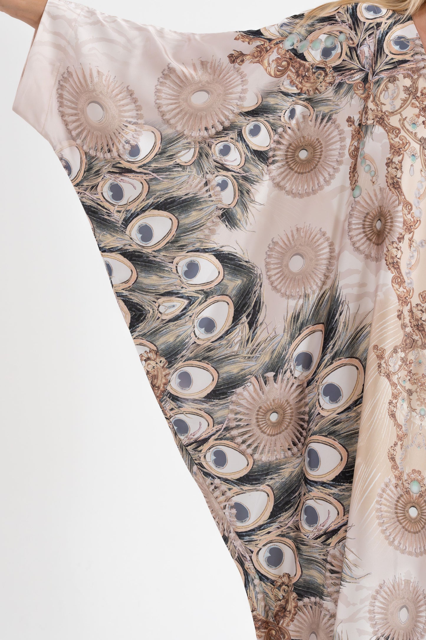 Regal Featherscape Modest Kaftan