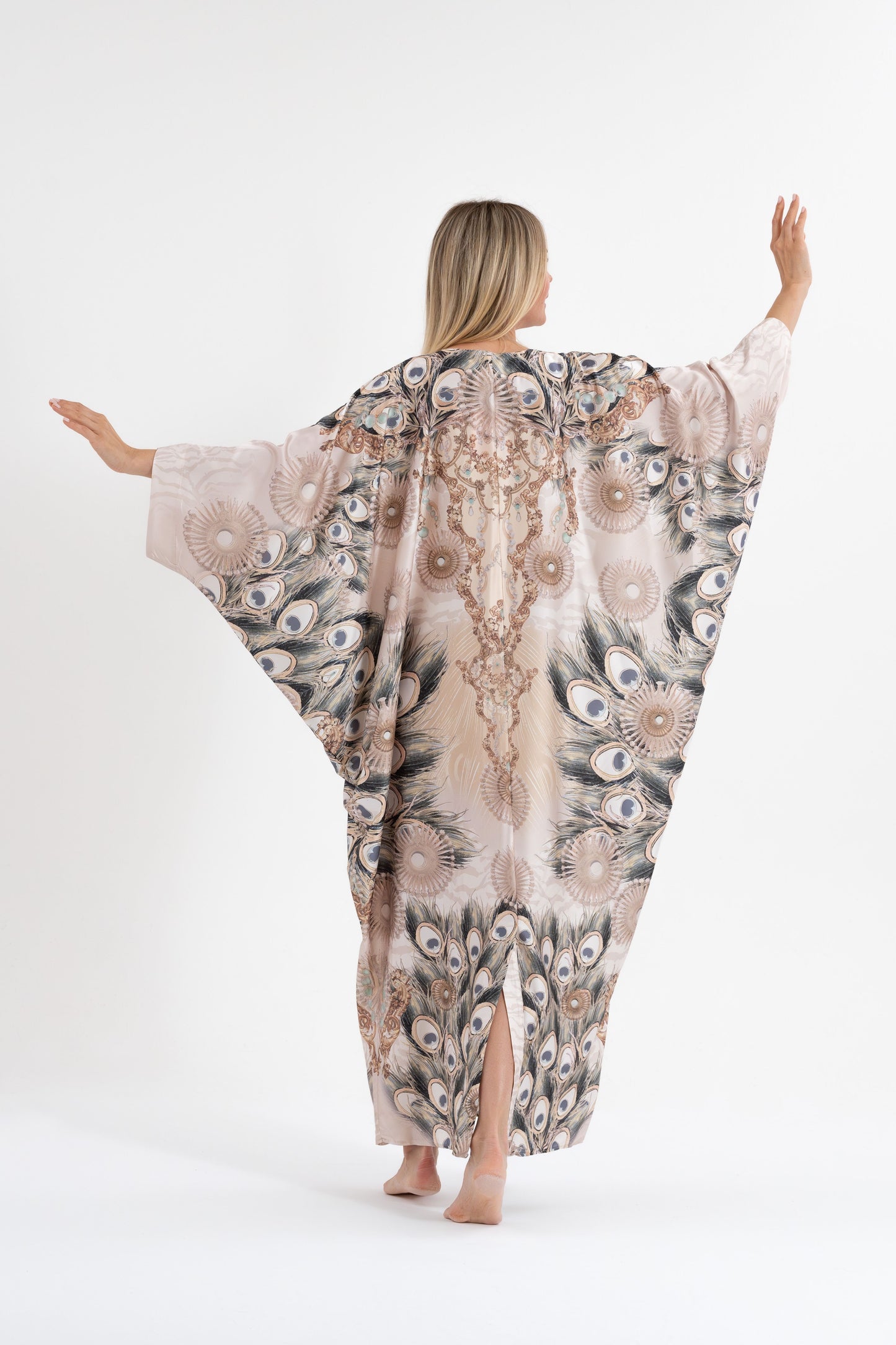 Regal Featherscape Modest Kaftan