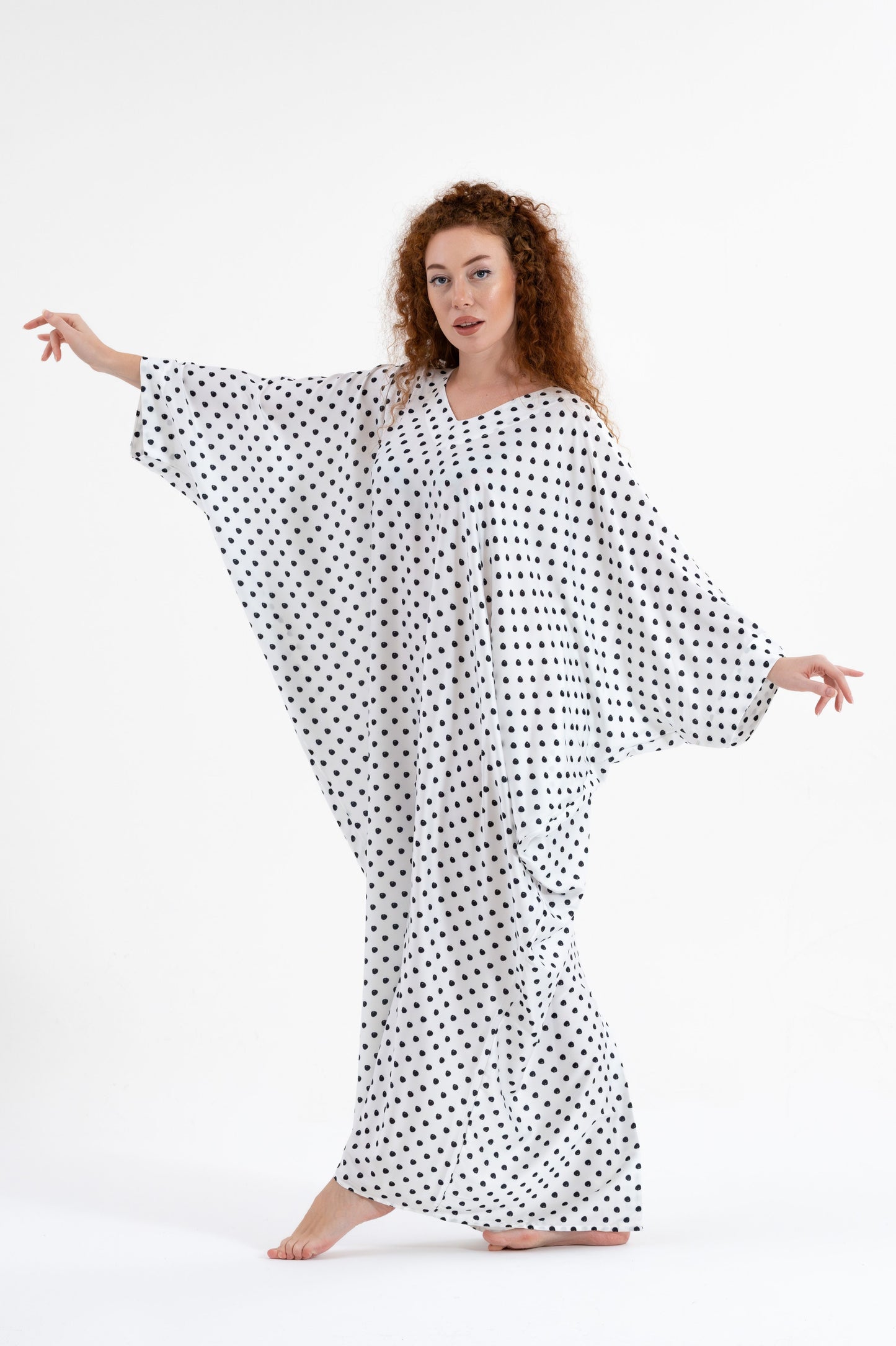 Classic Polka-Dots Modest Kaftan