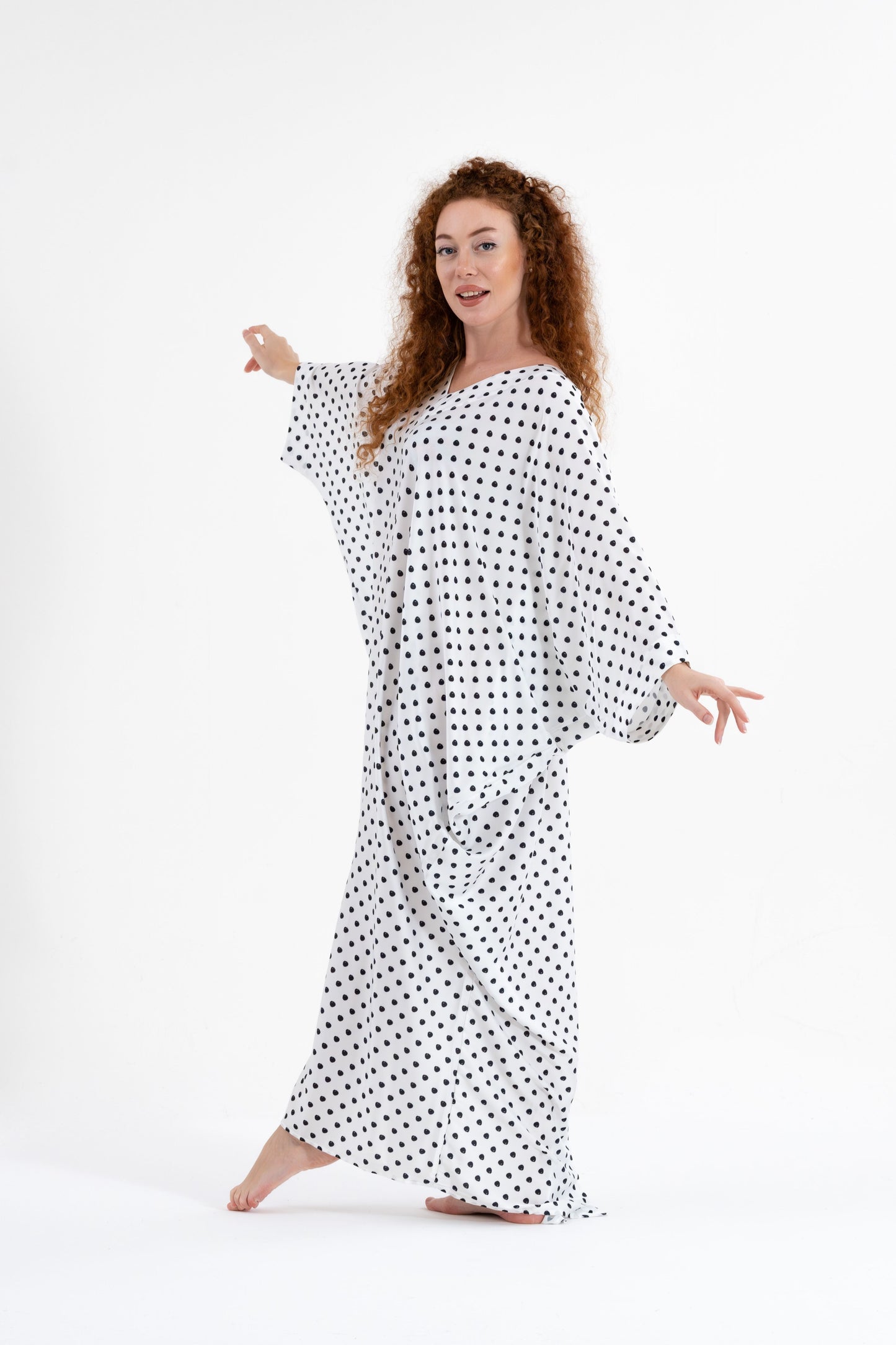 Classic Polka-Dots Modest Kaftan