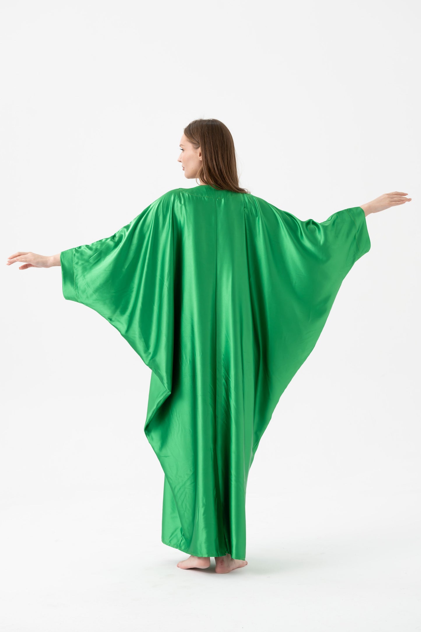 Country Club Kelly Green Modest Kaftan