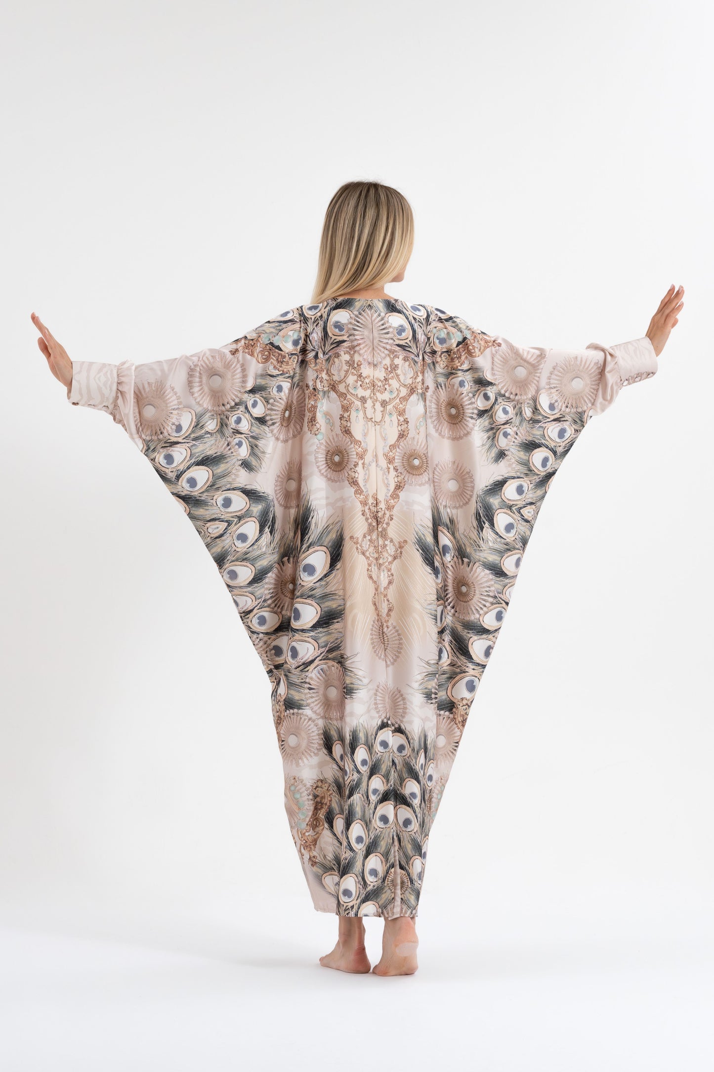 Regal Featherscape Traditional Kaftan