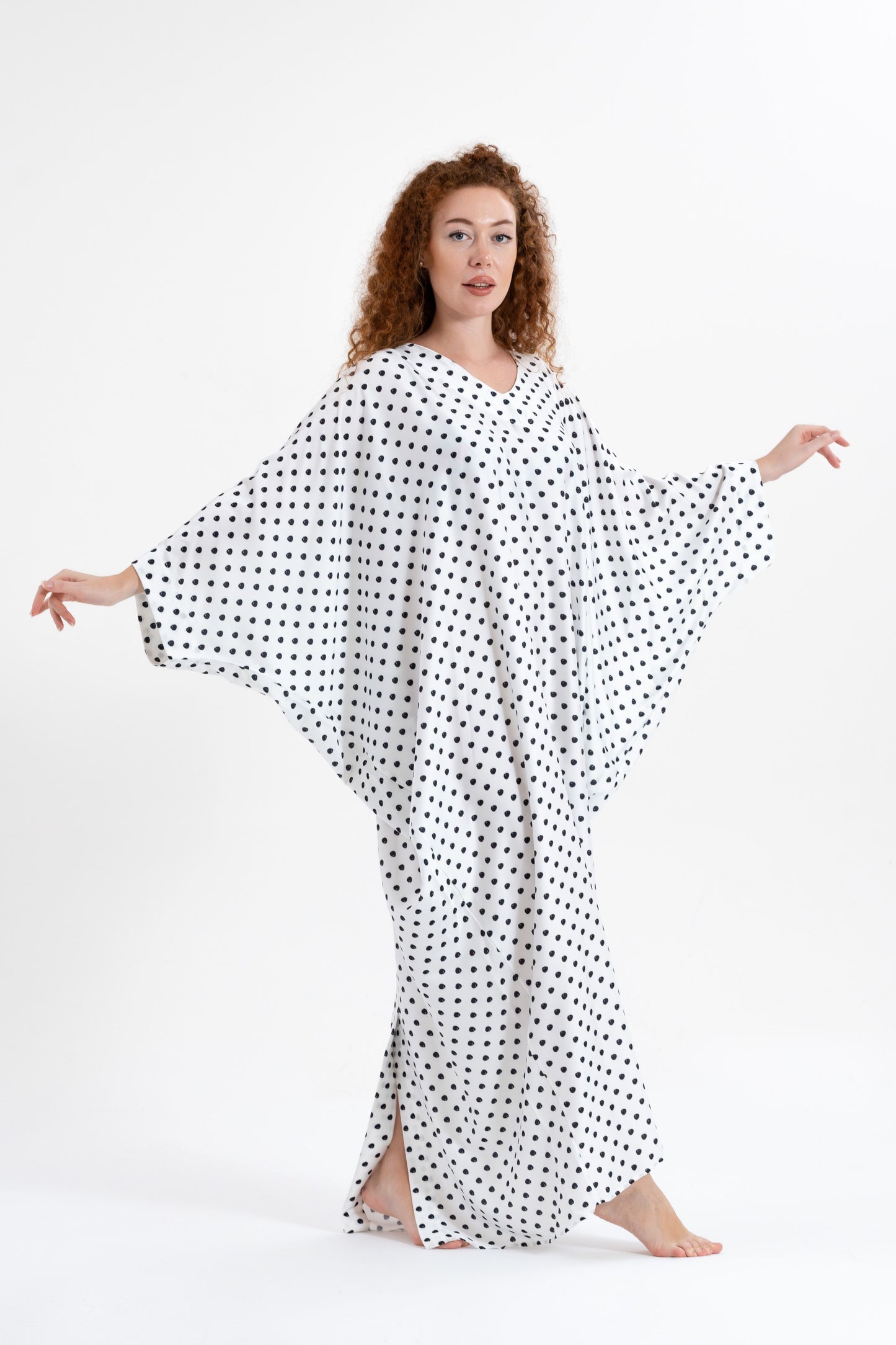 Classic Polka-Dots Modest Kaftan