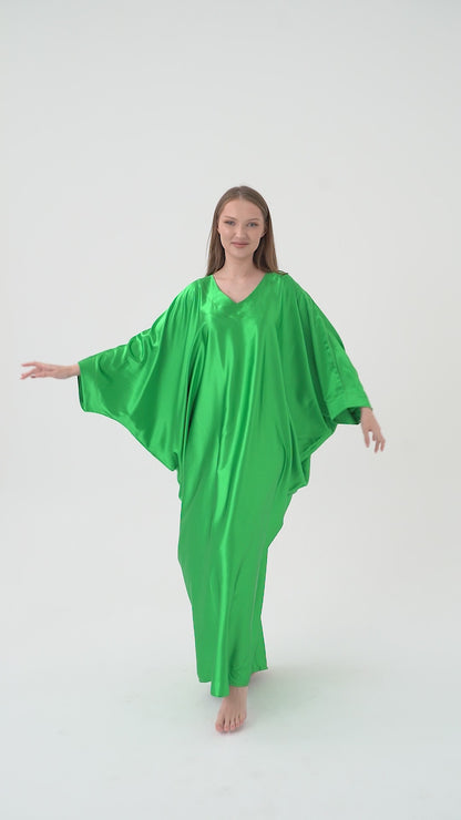 Country Club Kelly Green Modest Kaftan